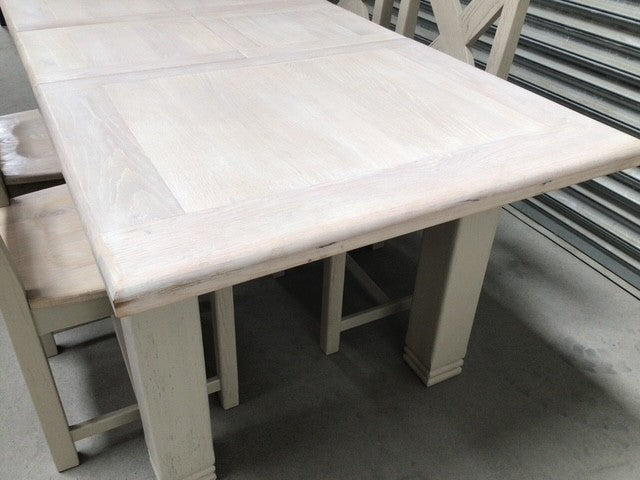 Danube Oak 1.4m Ext Dining Set painted Oyster - Ex Display