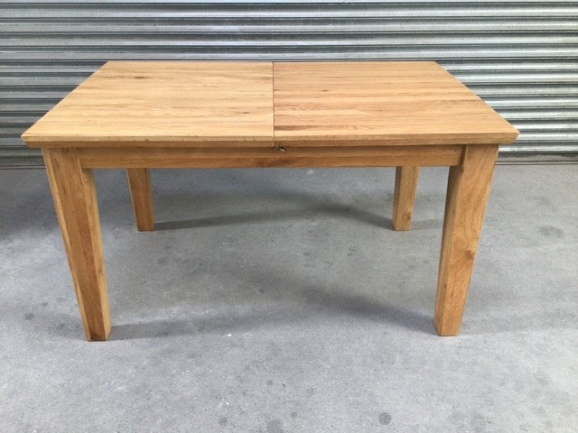 Kubik Oak 1.4m Ext Dining Table