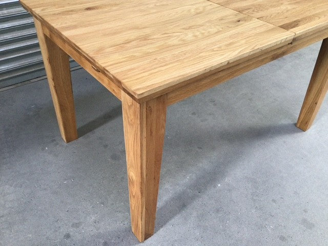 Kubik Oak 1.4m Ext Dining Table