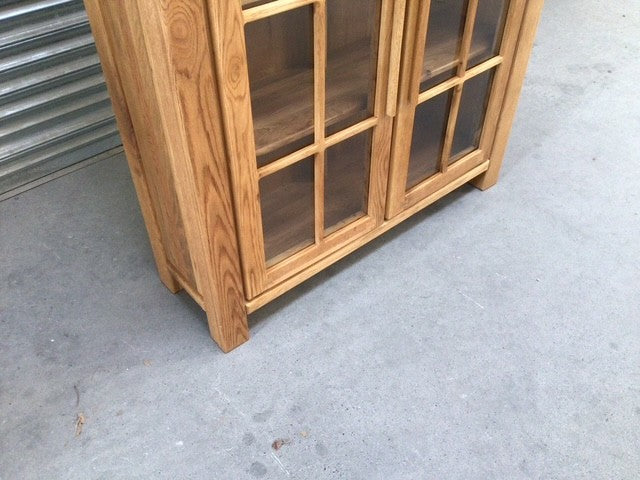 Tommy Oak Glass Display Cabinet - Sep 01