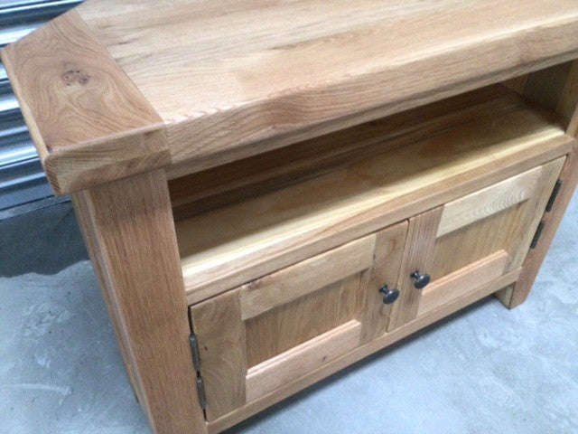 Yes Oak Corner TV Unit