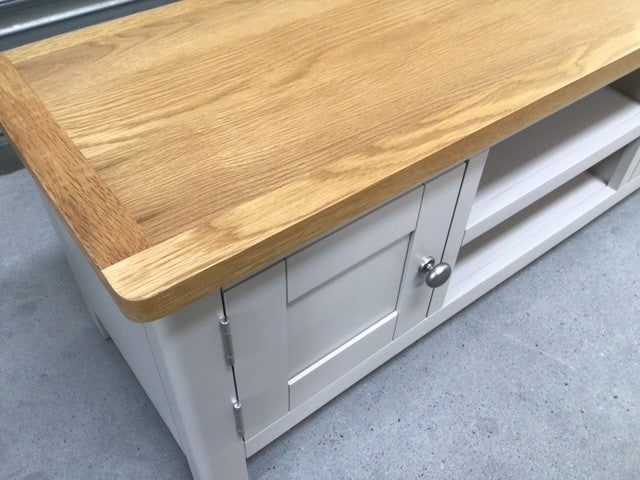 Kettle Large TV Unit painted - Ex Display